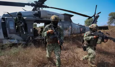 Operativos con helic�pteros artillados.