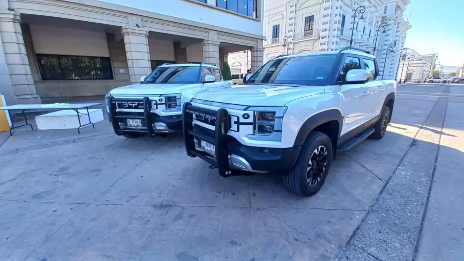 Entrega de veh�culos, uniformes y equipamiento a la Polic�a Municipal de Hermosillo