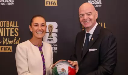 Claudia Sheinbaum y Gianni Infantino