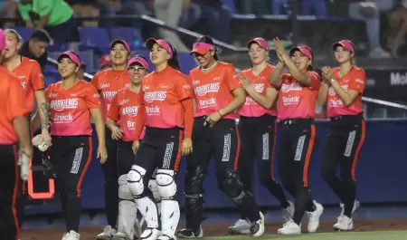 Naranjeros Sotfbol Femenil
