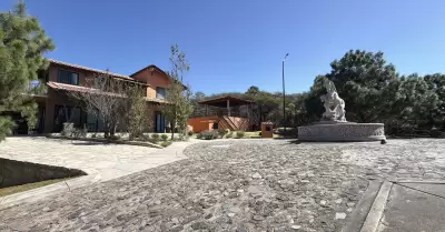 Inmueble atribuido a "El Mencho" luce abandonado tras operativo federal