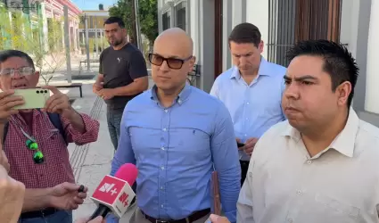 Carlos Alberto Flores, Francisco Moreno Cruz