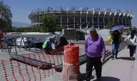 Contin�an las obras de construcci�n en las inmediaciones del Estadio Banorte (an