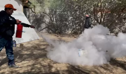 Capacitan a choferes del transporte urbano en prevenci�n y atenci�n de incendios