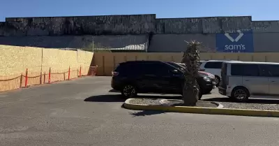 Tienda Sam's Club incendiada