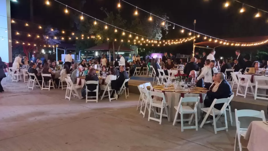 Celebraci�n del 40 aniversario de la Universidad Kino.