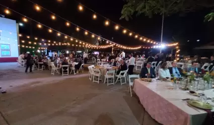 Celebraci�n del 40 aniversario de la Universidad Kino.