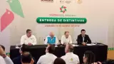 Entrega de distintivos del programa Viernes muy mexicano, de la Concanaco Servyt