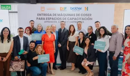 Entrega de m�quinas de coser