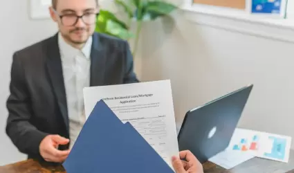 Bur� de Cr�dito registra historial; estar ah� no implica mal cr�dito.