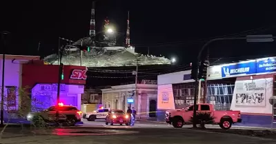 Disparan a un automovilista mientras hac�a alto en sem�foro