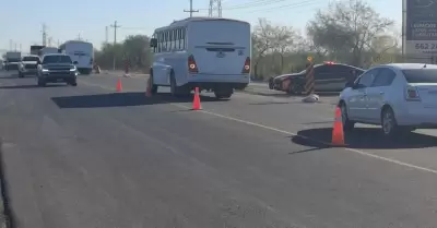 Circulaci�n, veh�culos, autos, carretera 100