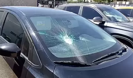 Da�os a veh�culos de docentes