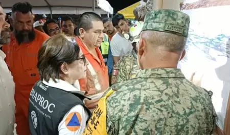 Contin�an trabajos para rescatar a mineros atrapados en Sinaloa