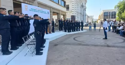 Toma de protesta de nuevos polic�as en Hermosillo