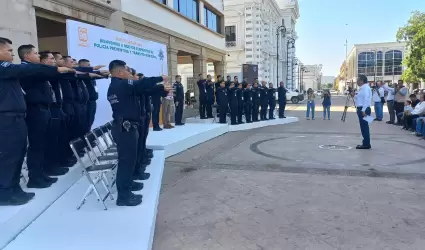 Toma de protesta de nuevos polic�as en Hermosillo