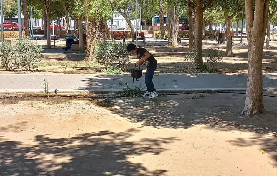 B�squeda de huevos en el Parque Madero.