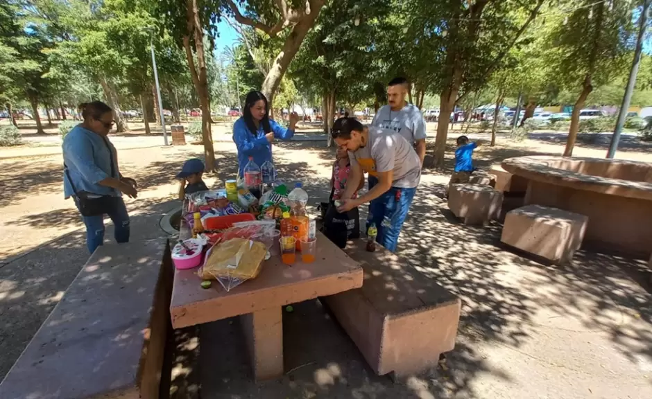 B�squeda de huevos en el Parque Madero.