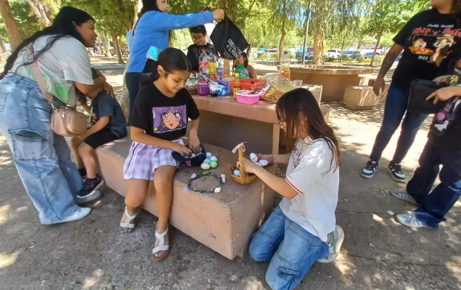 B�squeda de huevos en el Parque Madero.