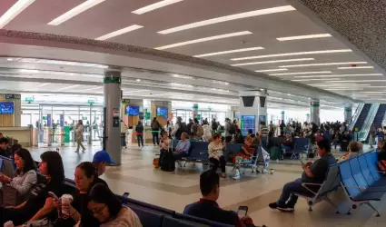 Afluencia de personas en el AIFA