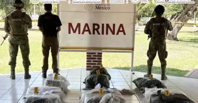 Aseguramiento de coca�na en costas de Michoac�n