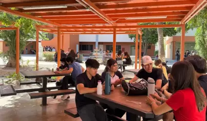 Estudiantes de la Unison