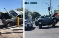 Aparatoso accidente en Hermosillo termina con veh�culo sobre postes de contenci�n