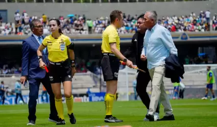 FMF sanciona a Sergio Bueno por insultos a �rbitra Katia Itzel Garc�a