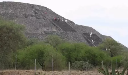 Tiroteo en la pir�mide de la Luna en Teotihuac�n