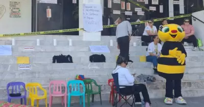 Asociaci�n de estancias infantiles cierra todos los accesos al Congreso