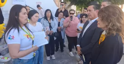 Diputados dialogan con integrantes de la Asociaci�n de Estancias Infantiles