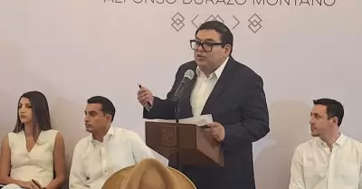 Secretario de Hacienda, Carlos Hern�ndez.