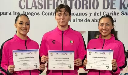 Ana Carolina Herrera, Pamela Contreras y Carlos Santiago Vega