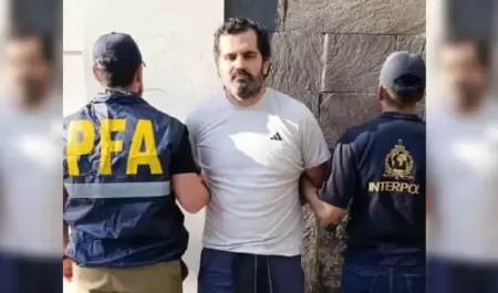 Fernando Far�as Laguna