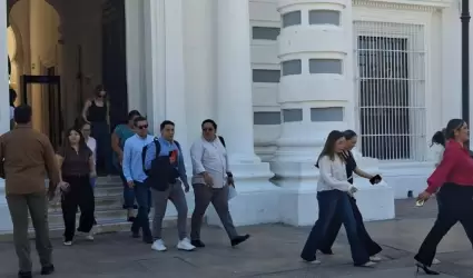 Evacuaci�n del Palacio de Gobierno como parte del Simulacro Nacional