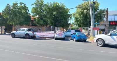 Vecinos de la colonia Raquet Club Uno