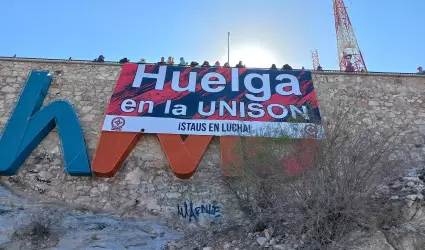 Staus coloca lona de manera temporal en el Cerro de la Campana