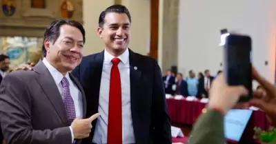 Mario Delgado y Froyl�n G�mez