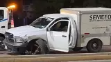 Camioneta de Semefo