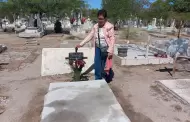 Con nostalgia y cari�o, recuerdan a las madres en el Pante�n Y��ez