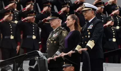 Claudia Sheinbaum, encabeza ceremonia por el 106 Aniversario de la Columna de la