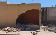Menor choca con poste, cerco y pared de una casa en la colonia Palo Verde