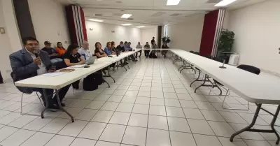 Mesa de negociaci�n Staus Unison