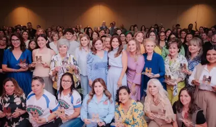 Reconocen a mujeres en Hermosillo