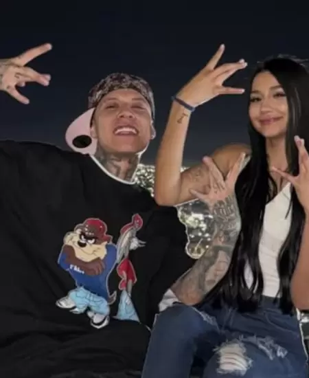 Santa Fe Klan, Camila Zamorano