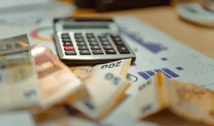 D�ficit fiscal con gasto p�blico improductivo