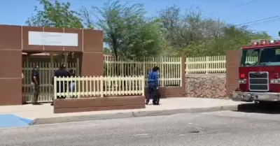 Escuela primaria "General L�zaro C�rdenas del R�o"
