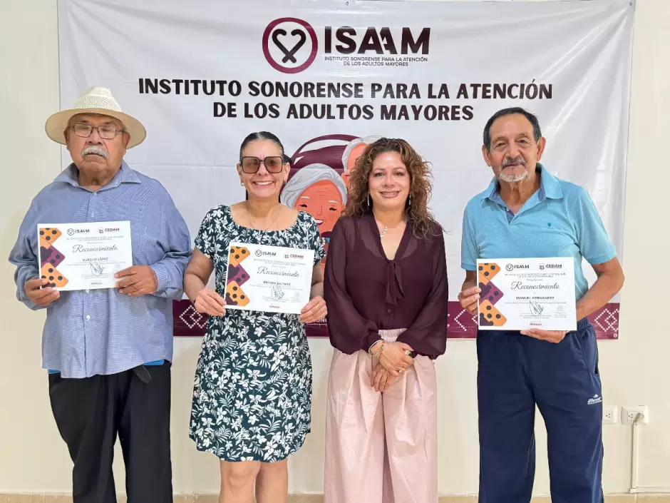 torneo de dominó para adultos mayores.