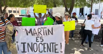 Manifestaci�n frente a Palacio de Gobierno