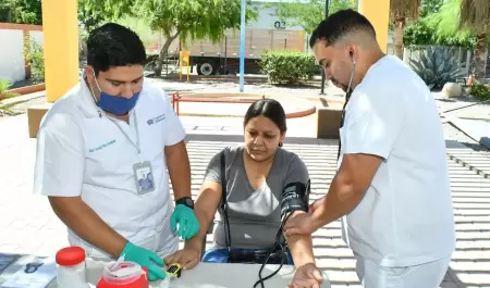 Tres jornadas m�dicas